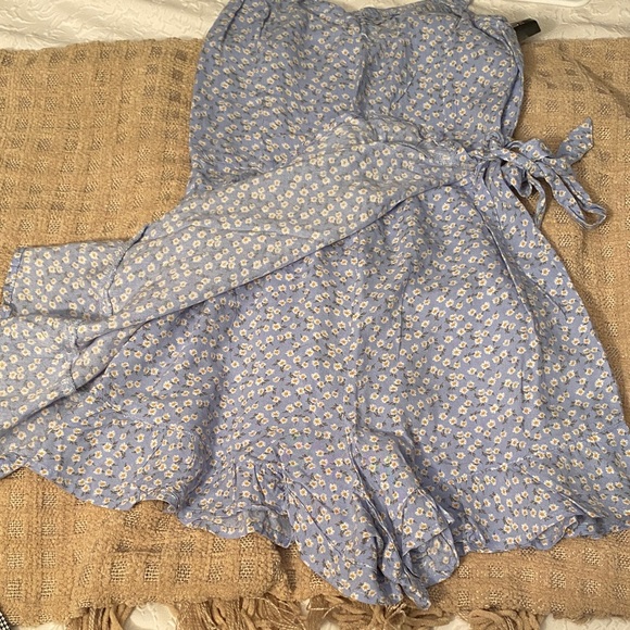 Hollister Light Blue Floral Dress - Picture 5 of 5